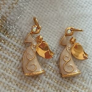 Vintage Avon Lot Of 2 Bracelet Charms Angels, Pendant Gold Tone, Holiday Gift